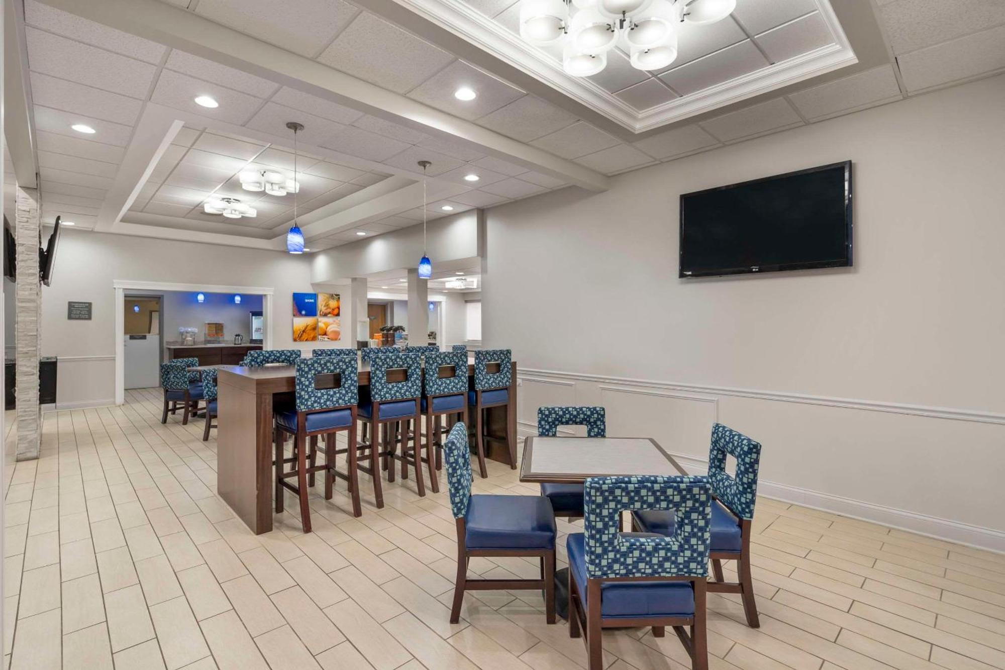 Comfort Inn & Suites Mundelein-Vernon Hills Ngoại thất bức ảnh